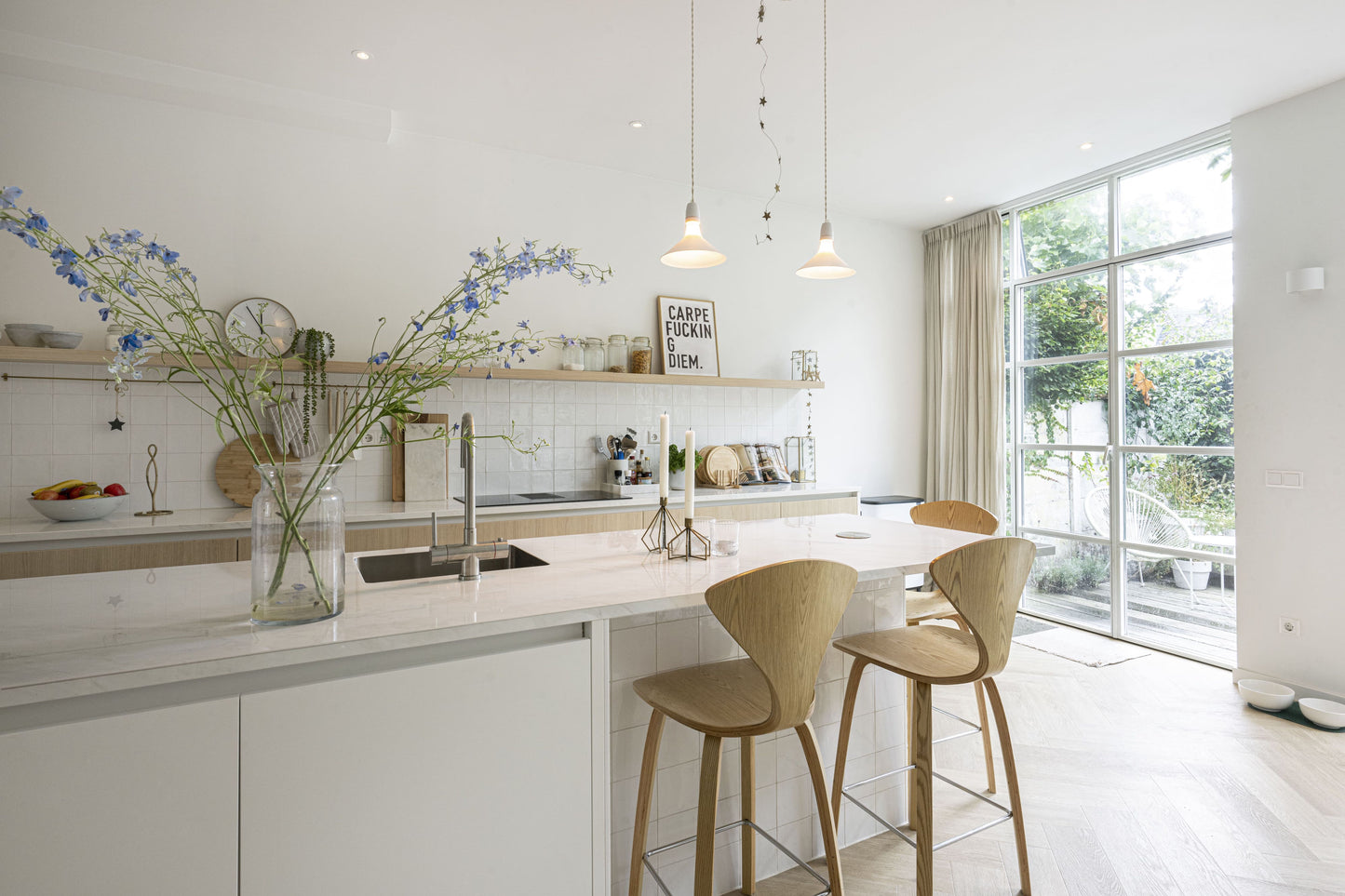 Houtlook Keuken: Warmte en Stijl in Één