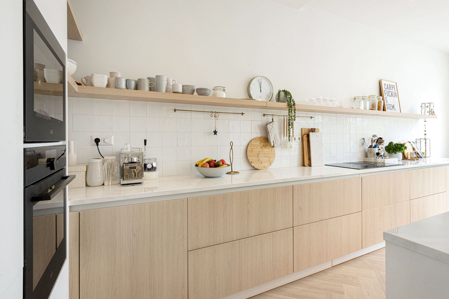 Houtlook Keuken: Warmte en Stijl in Één