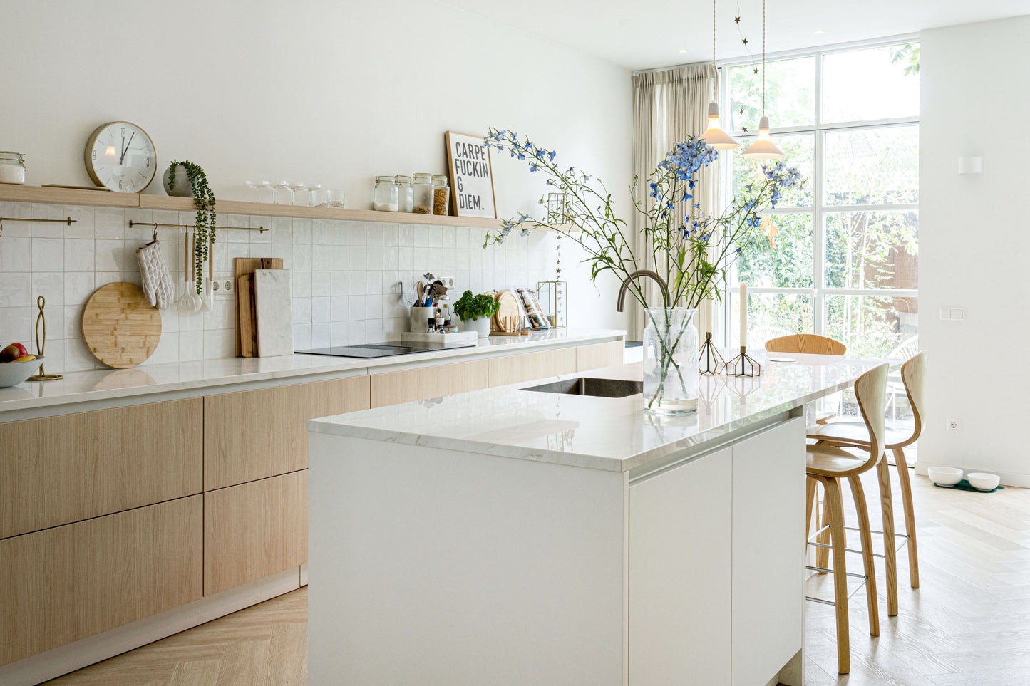 Houtlook Keuken: Warmte en Stijl in Één