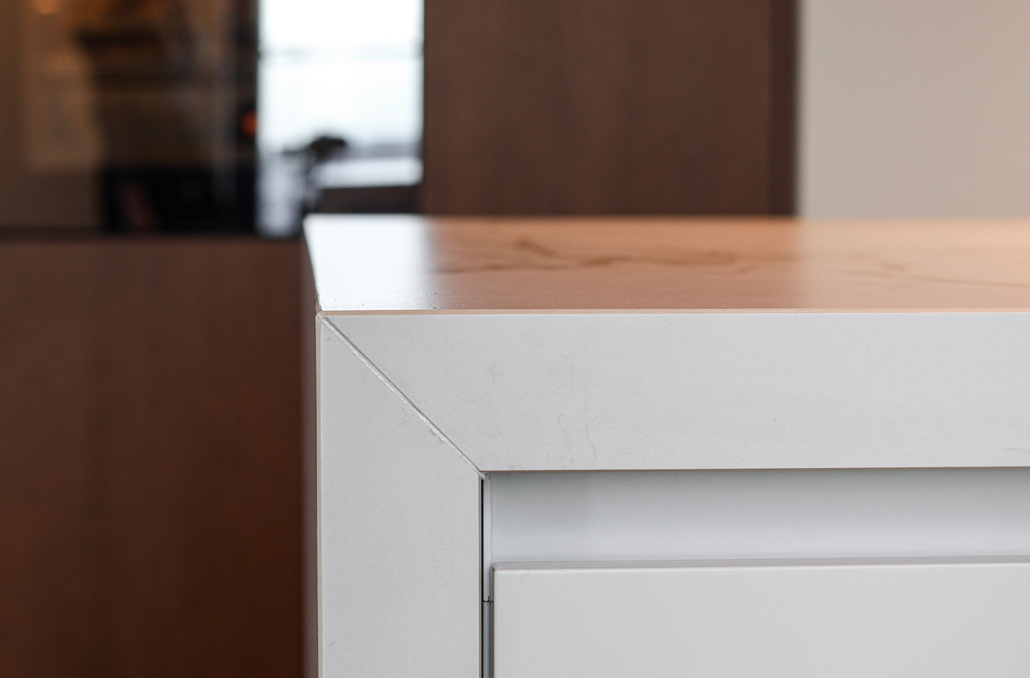 Maatwerk keuken met luxe details en verfijnde afwerking